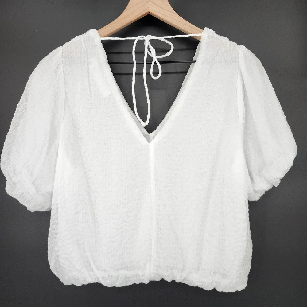 ASTR The Label Womens‎ Textured Puff Sleeve Crop Top Medium White Going Out Chic